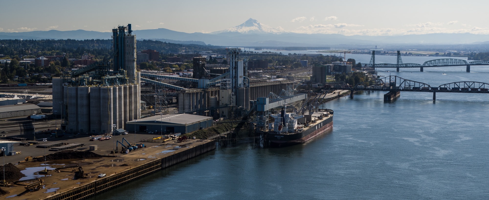 Photo of an export grain elevator in the Pacific Northwest on the Columbia River.