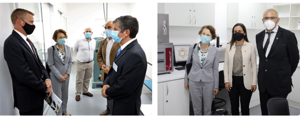 U.S. and Chilean officials at the dedication of a joint USW-Universidad Mayor wheat quality and baking lab